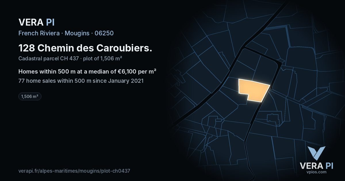128 Chemin des Caroubiers, Mougins at night – the plot lit, the parcels around coloured by the prices near them