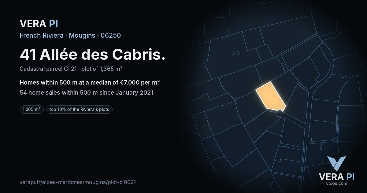 41 Allée des Cabris, Mougins at night – the plot lit, the parcels around coloured by the prices near them