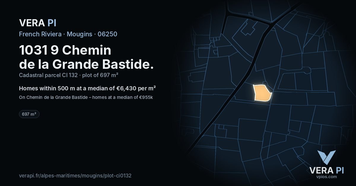 1031 9 Chemin de la Grande Bastide, Mougins at night – the plot lit, the parcels around coloured by the prices near them