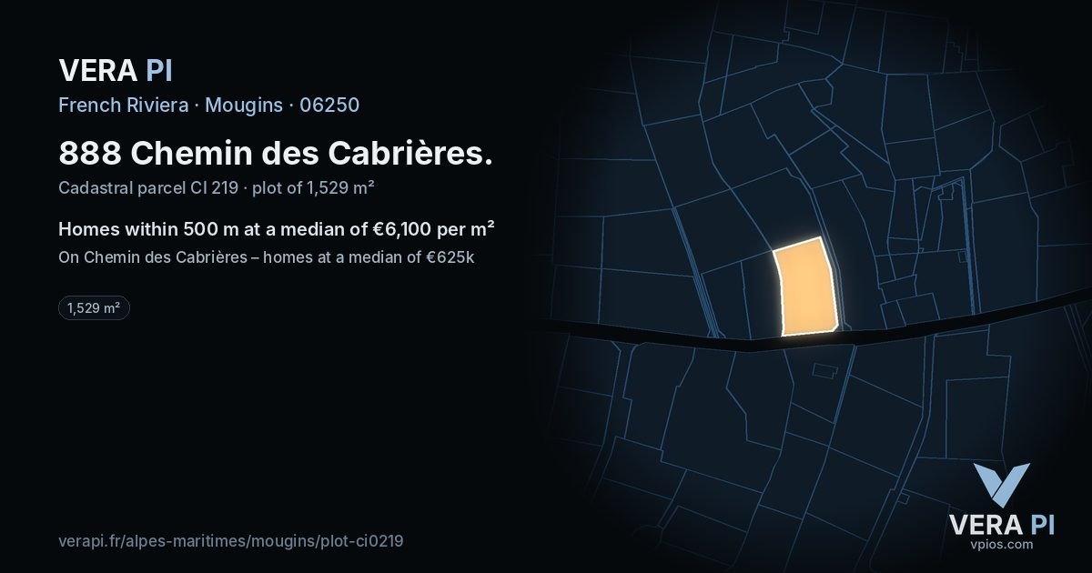 888 Chemin des Cabrières, Mougins at night – the plot lit, the parcels around coloured by the prices near them