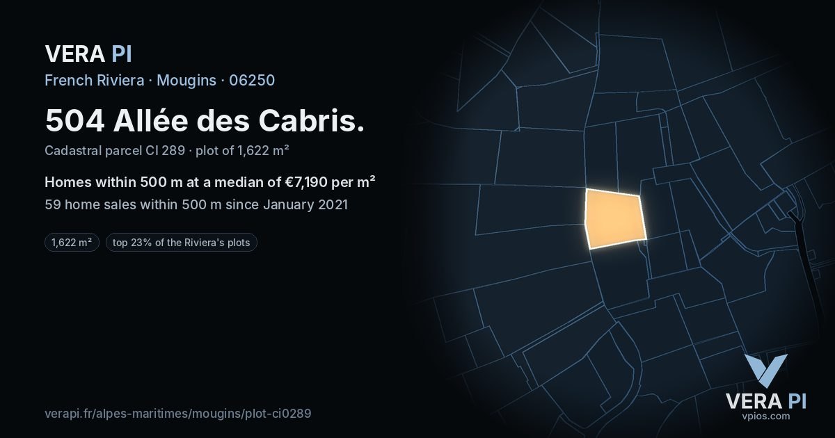 504 Allée des Cabris, Mougins at night – the plot lit, the parcels around coloured by the prices near them