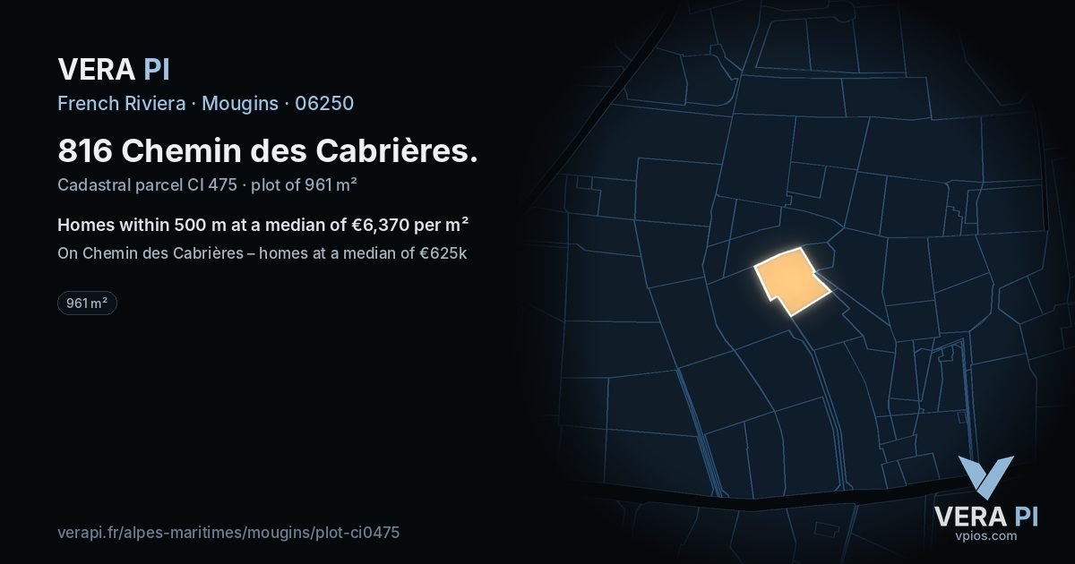 816 Chemin des Cabrières, Mougins at night – the plot lit, the parcels around coloured by the prices near them