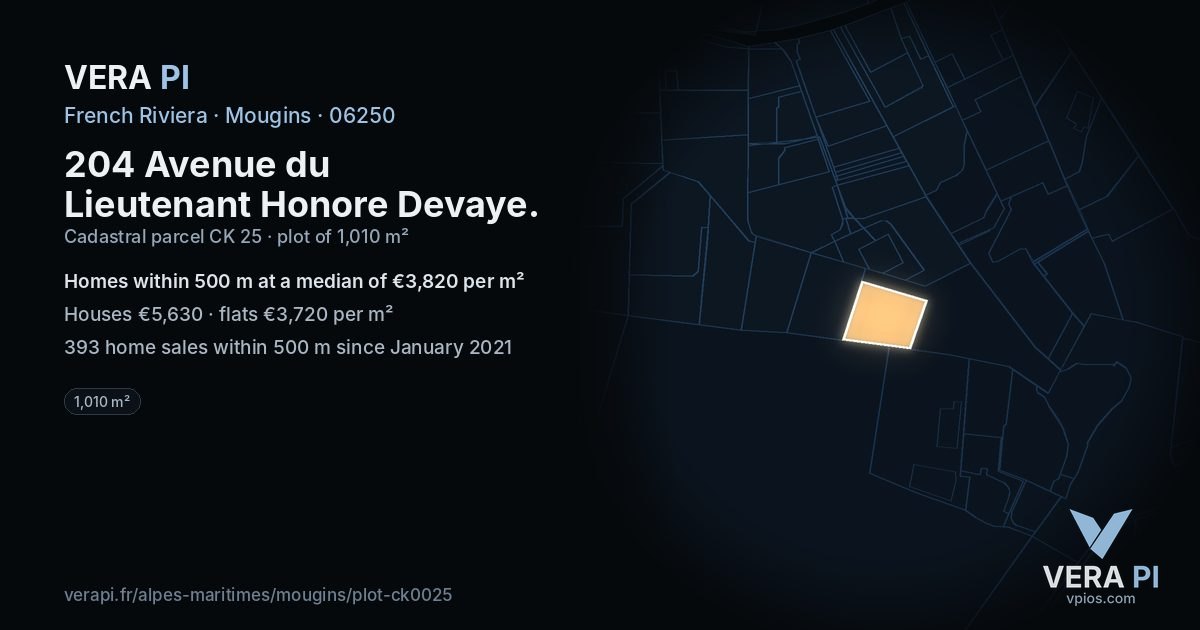 204 Avenue du Lieutenant Honore Devaye, Mougins at night – the plot lit, the parcels around coloured by the prices near them