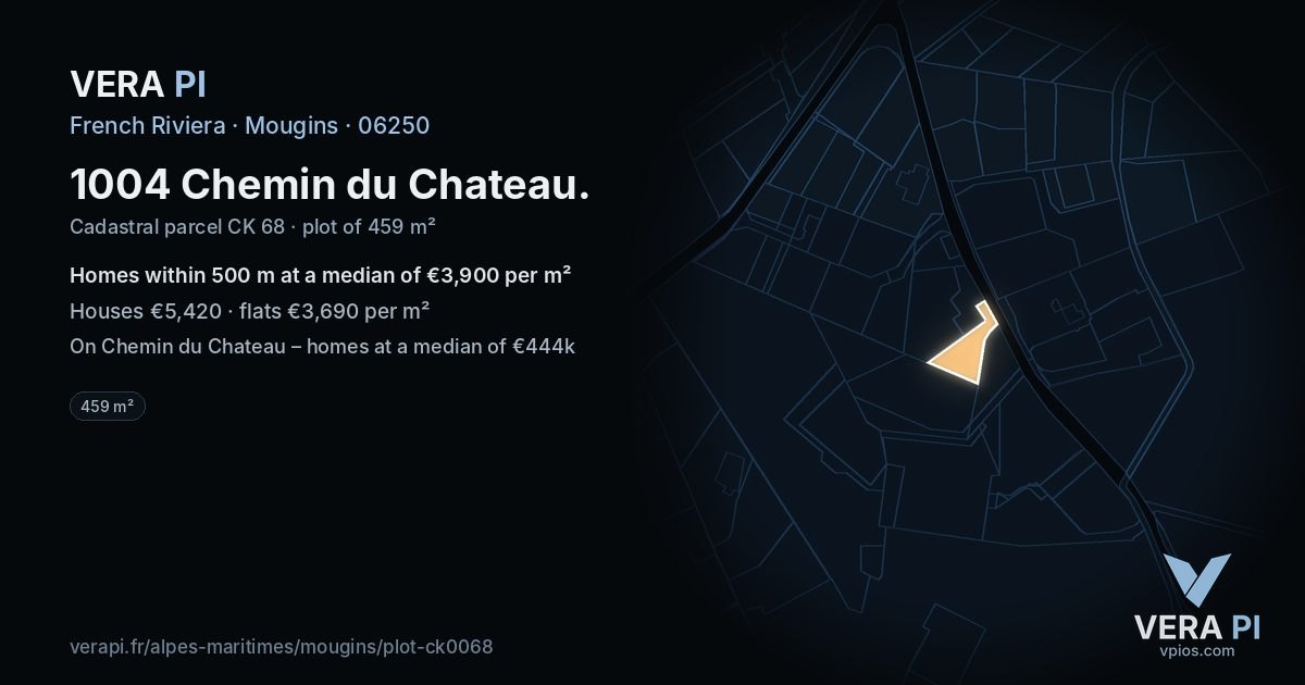1004 Chemin du Chateau, Mougins at night – the plot lit, the parcels around coloured by the prices near them