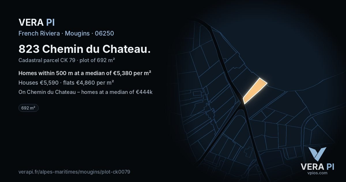 823 Chemin du Chateau, Mougins at night – the plot lit, the parcels around coloured by the prices near them