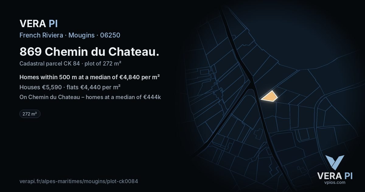 869 Chemin du Chateau, Mougins at night – the plot lit, the parcels around coloured by the prices near them