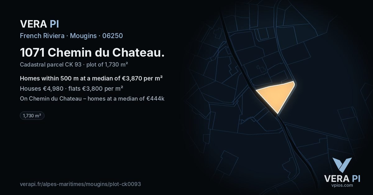 1071 Chemin du Chateau, Mougins at night – the plot lit, the parcels around coloured by the prices near them