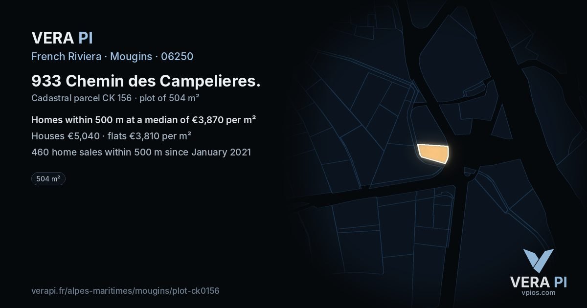 933 Chemin des Campelieres, Mougins at night – the plot lit, the parcels around coloured by the prices near them
