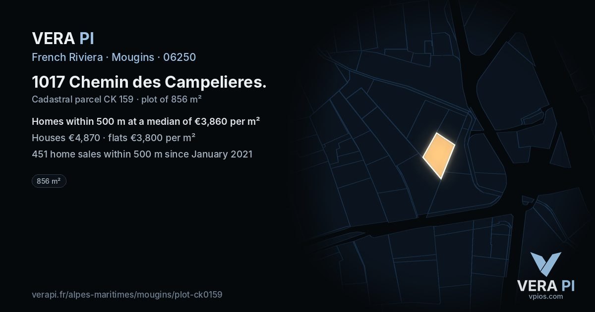 1017 Chemin des Campelieres, Mougins at night – the plot lit, the parcels around coloured by the prices near them