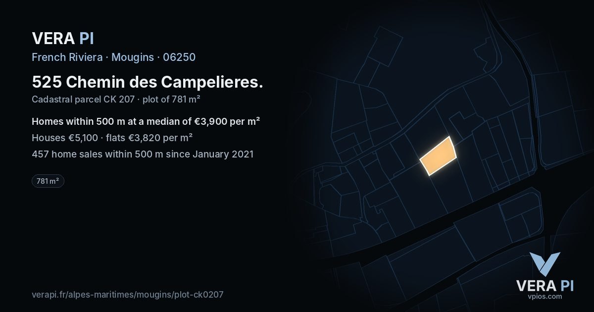 525 Chemin des Campelieres, Mougins at night – the plot lit, the parcels around coloured by the prices near them