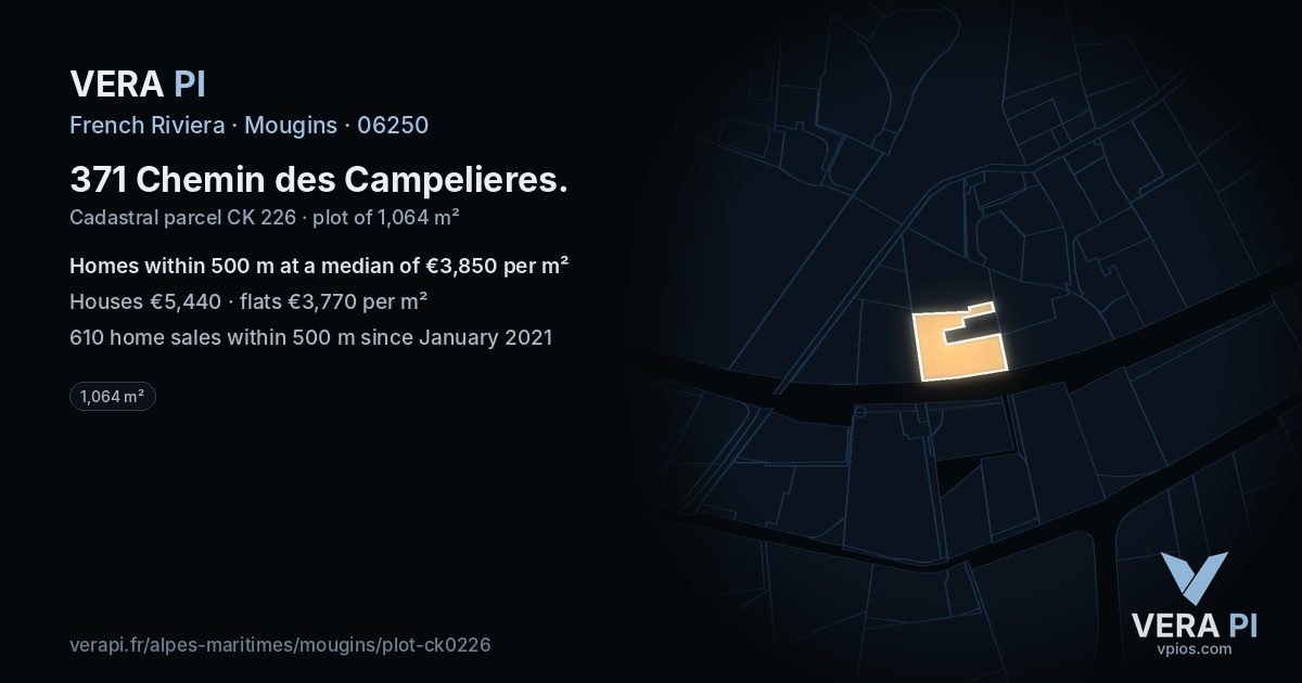 371 Chemin des Campelieres, Mougins at night – the plot lit, the parcels around coloured by the prices near them