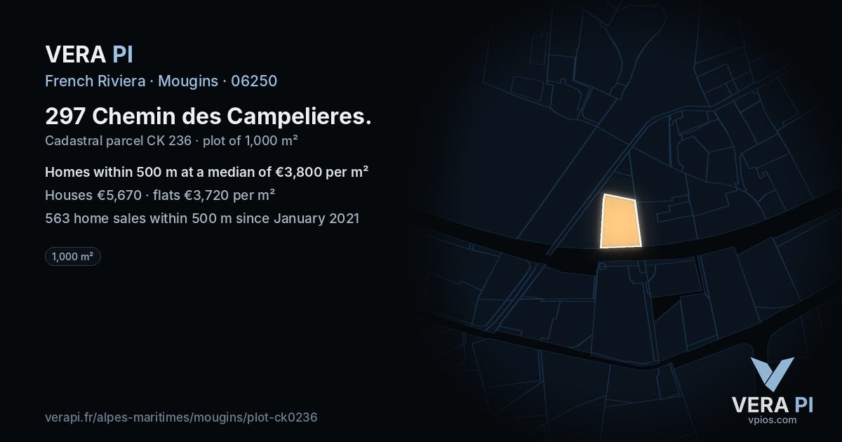 297 Chemin des Campelieres, Mougins at night – the plot lit, the parcels around coloured by the prices near them