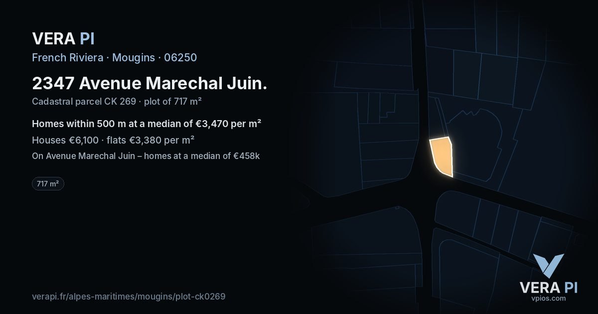 2347 Avenue Marechal Juin, Mougins at night – the plot lit, the parcels around coloured by the prices near them
