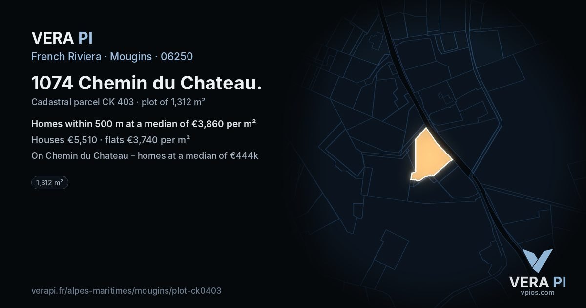 1074 Chemin du Chateau, Mougins at night – the plot lit, the parcels around coloured by the prices near them