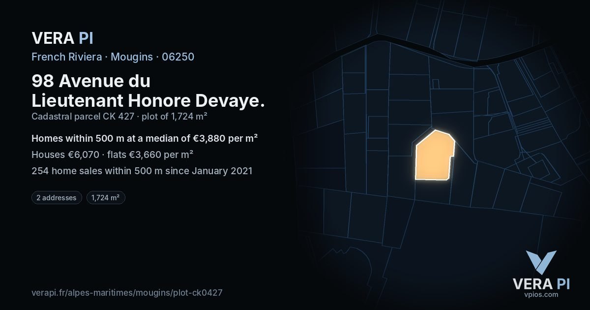 98 Avenue du Lieutenant Honore Devaye, Mougins at night – the plot lit, the parcels around coloured by the prices near them