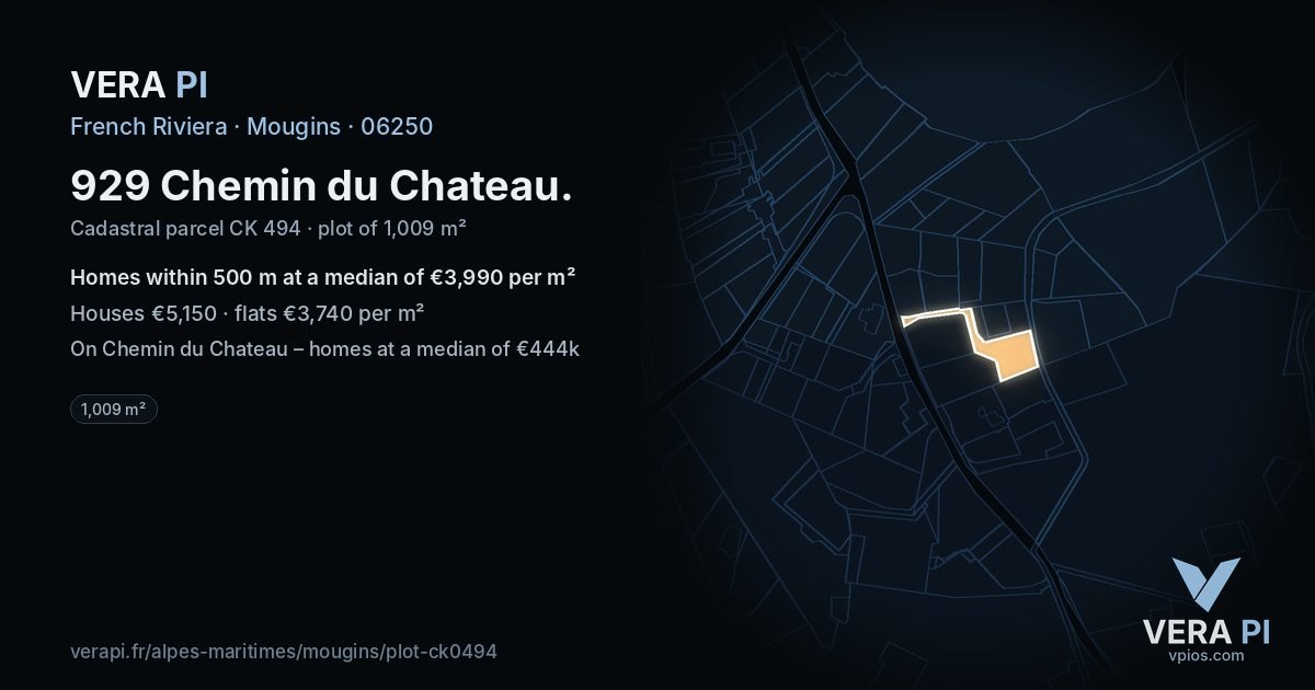 929 Chemin du Chateau, Mougins at night – the plot lit, the parcels around coloured by the prices near them