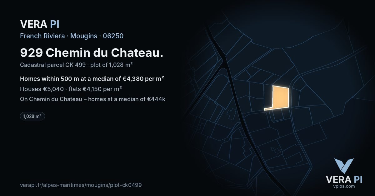 929 Chemin du Chateau, Mougins at night – the plot lit, the parcels around coloured by the prices near them