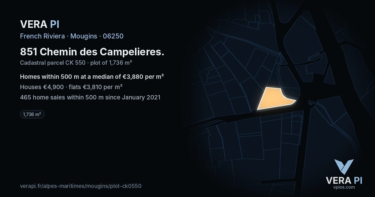 851 Chemin des Campelieres, Mougins at night – the plot lit, the parcels around coloured by the prices near them