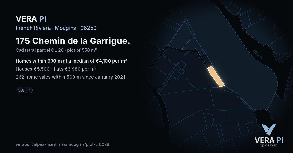 175 Chemin de la Garrigue, Mougins at night – the plot lit, the parcels around coloured by the prices near them