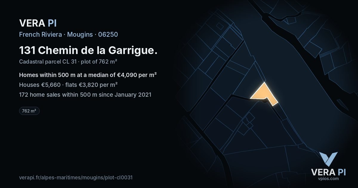131 Chemin de la Garrigue, Mougins at night – the plot lit, the parcels around coloured by the prices near them