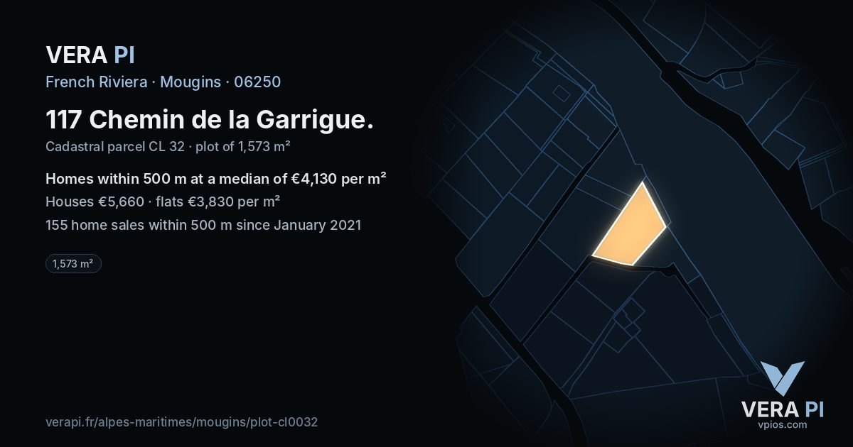 117 Chemin de la Garrigue, Mougins at night – the plot lit, the parcels around coloured by the prices near them