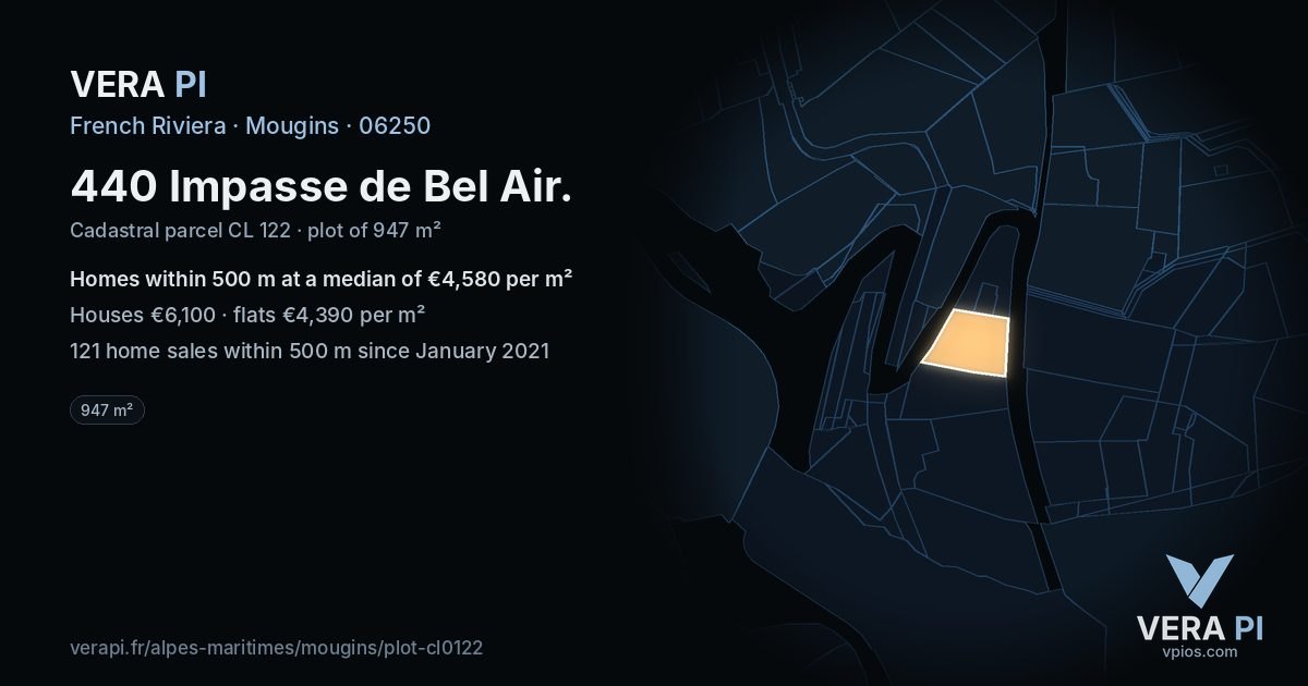 440 Impasse de Bel Air, Mougins at night – the plot lit, the parcels around coloured by the prices near them