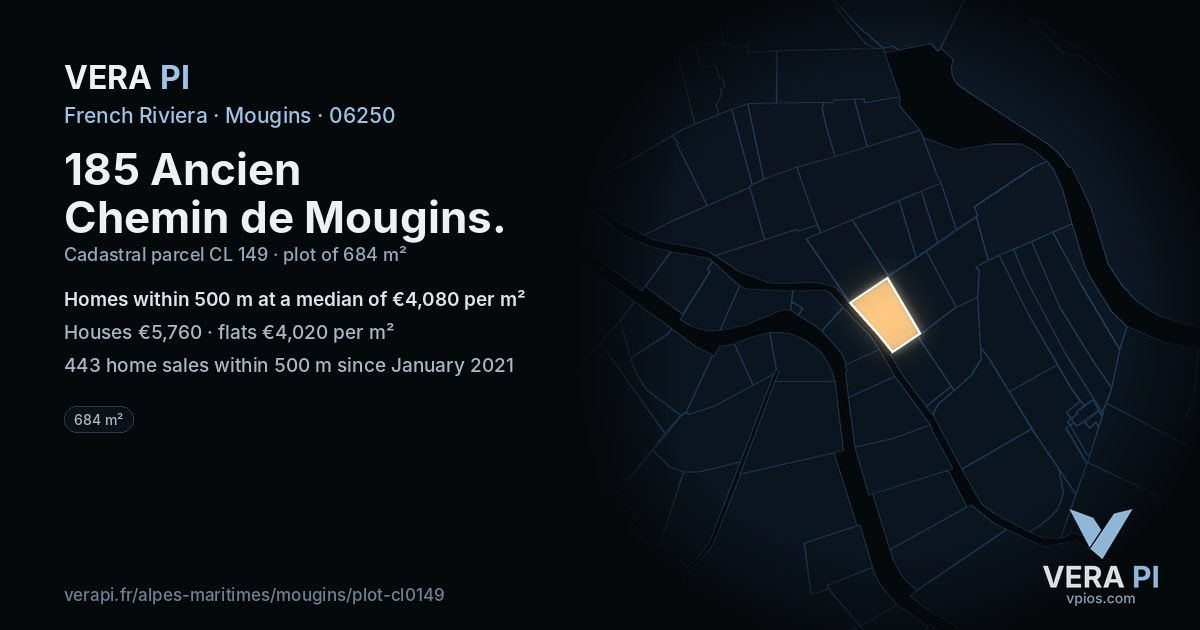 185 Ancien Chemin de Mougins, Mougins at night – the plot lit, the parcels around coloured by the prices near them