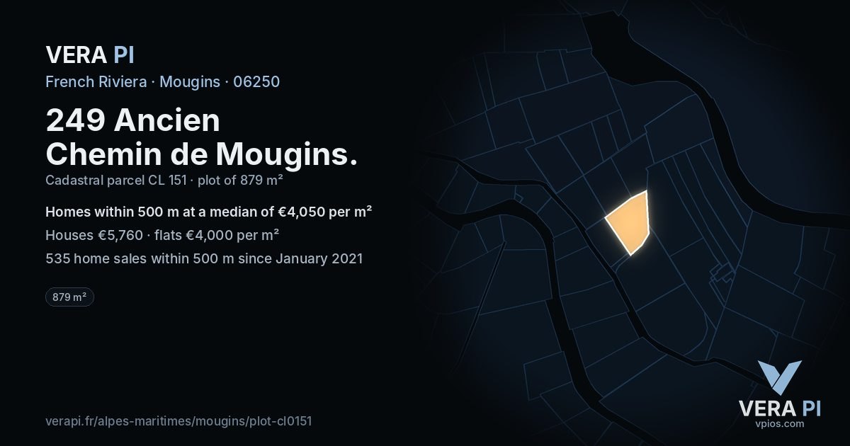 249 Ancien Chemin de Mougins, Mougins at night – the plot lit, the parcels around coloured by the prices near them