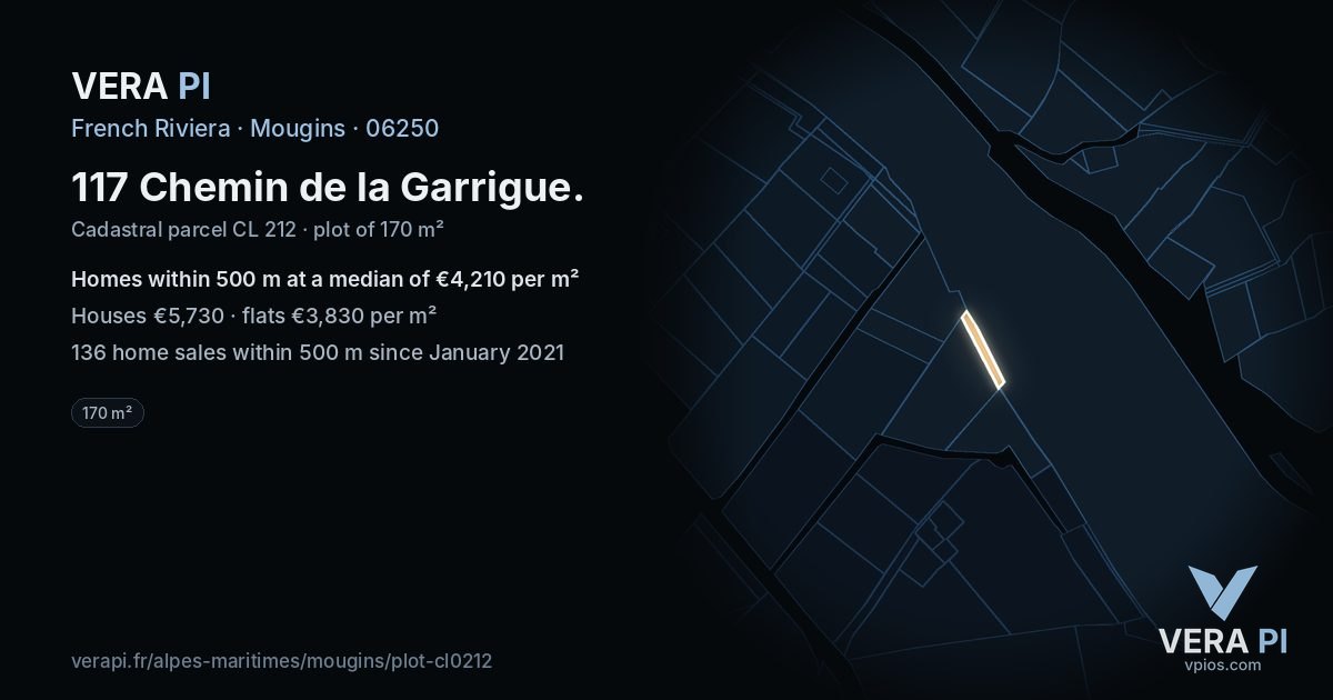 117 Chemin de la Garrigue, Mougins at night – the plot lit, the parcels around coloured by the prices near them