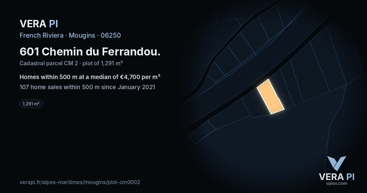 601 Chemin du Ferrandou, Mougins at night – the plot lit, the parcels around coloured by the prices near them