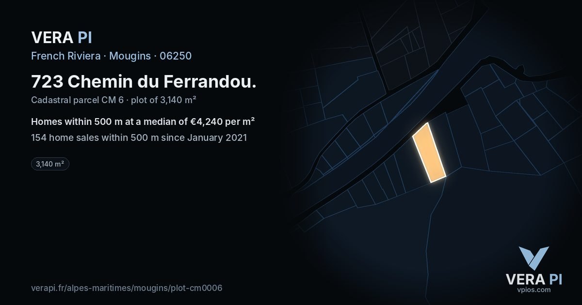 723 Chemin du Ferrandou, Mougins at night – the plot lit, the parcels around coloured by the prices near them