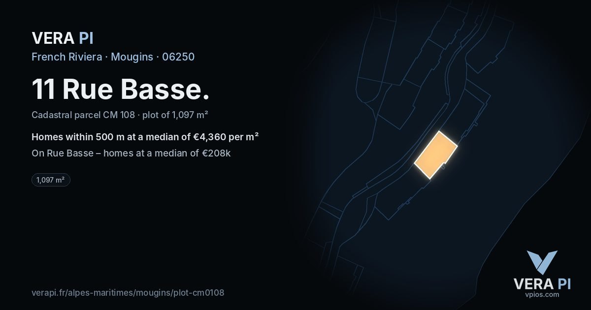 11 Rue Basse, Mougins at night – the plot lit, the parcels around coloured by the prices near them