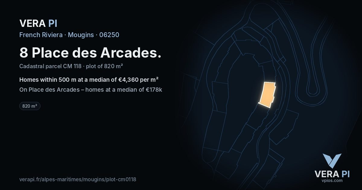 8 Place des Arcades, Mougins at night – the plot lit, the parcels around coloured by the prices near them