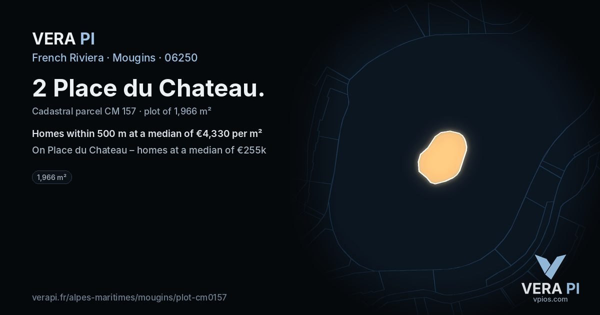 2 Place du Chateau, Mougins at night – the plot lit, the parcels around coloured by the prices near them