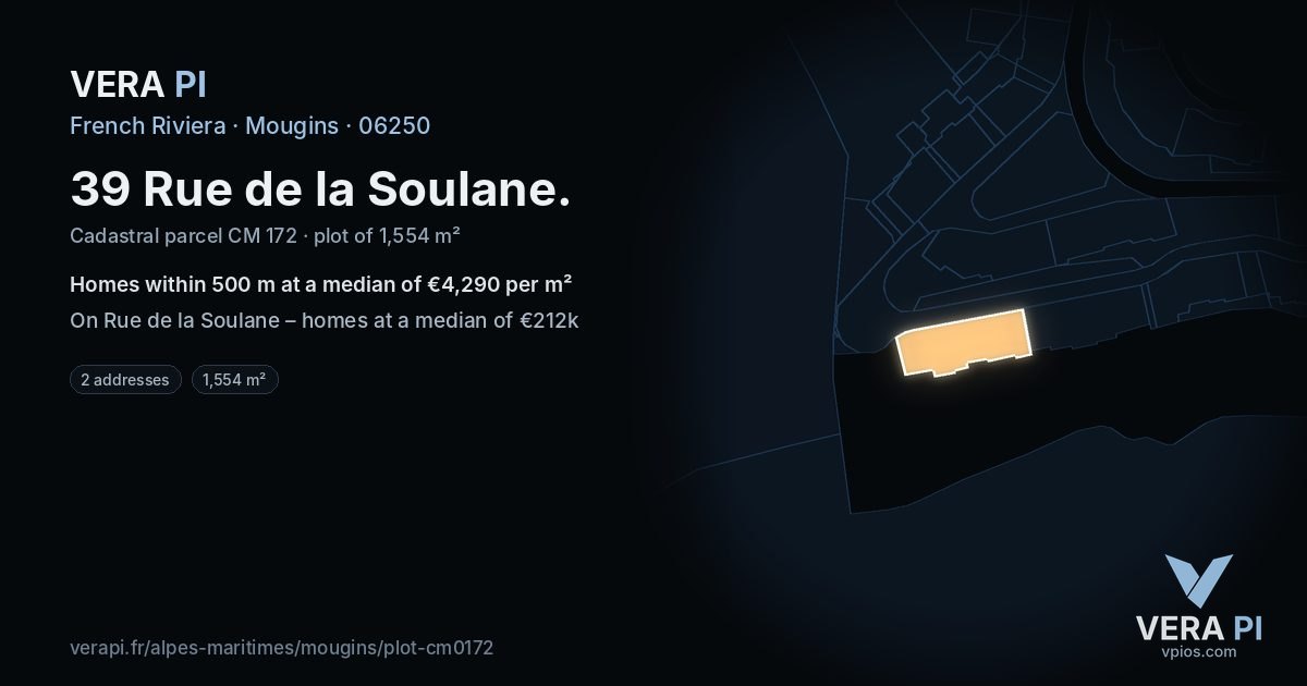 39 Rue de la Soulane, Mougins at night – the plot lit, the parcels around coloured by the prices near them