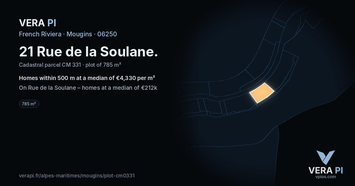 21 Rue de la Soulane, Mougins at night – the plot lit, the parcels around coloured by the prices near them
