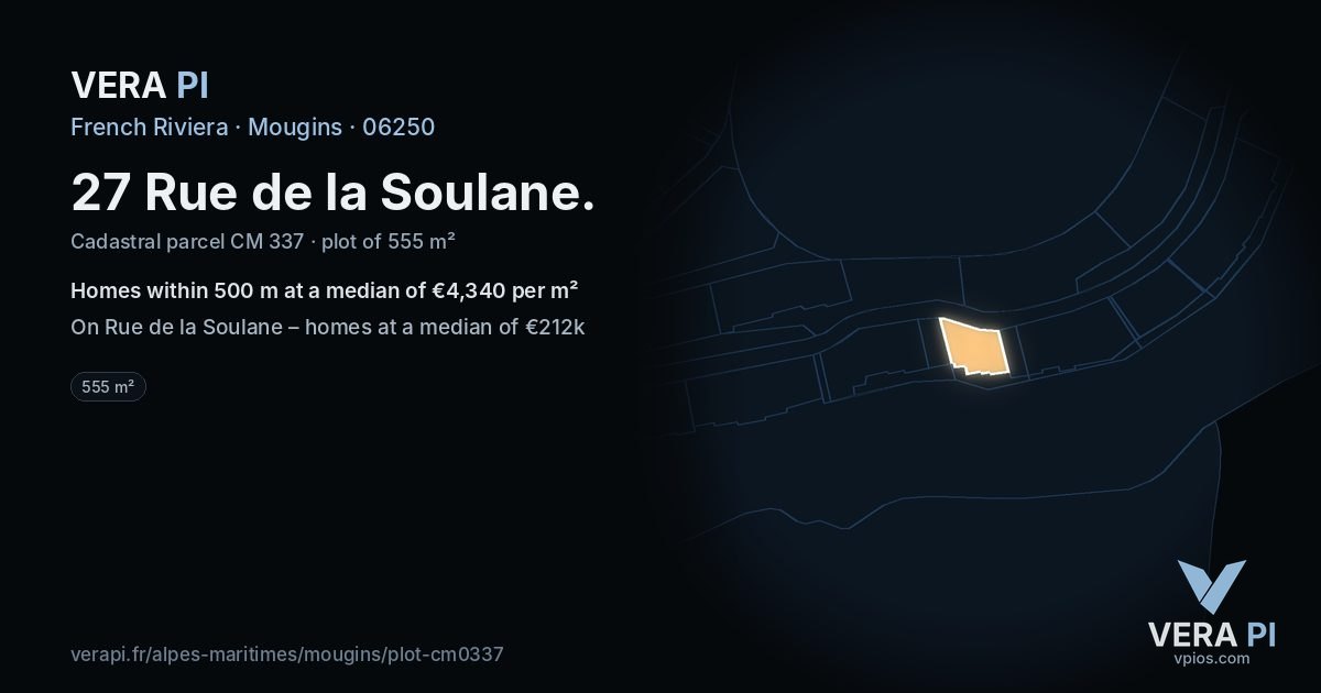 27 Rue de la Soulane, Mougins at night – the plot lit, the parcels around coloured by the prices near them