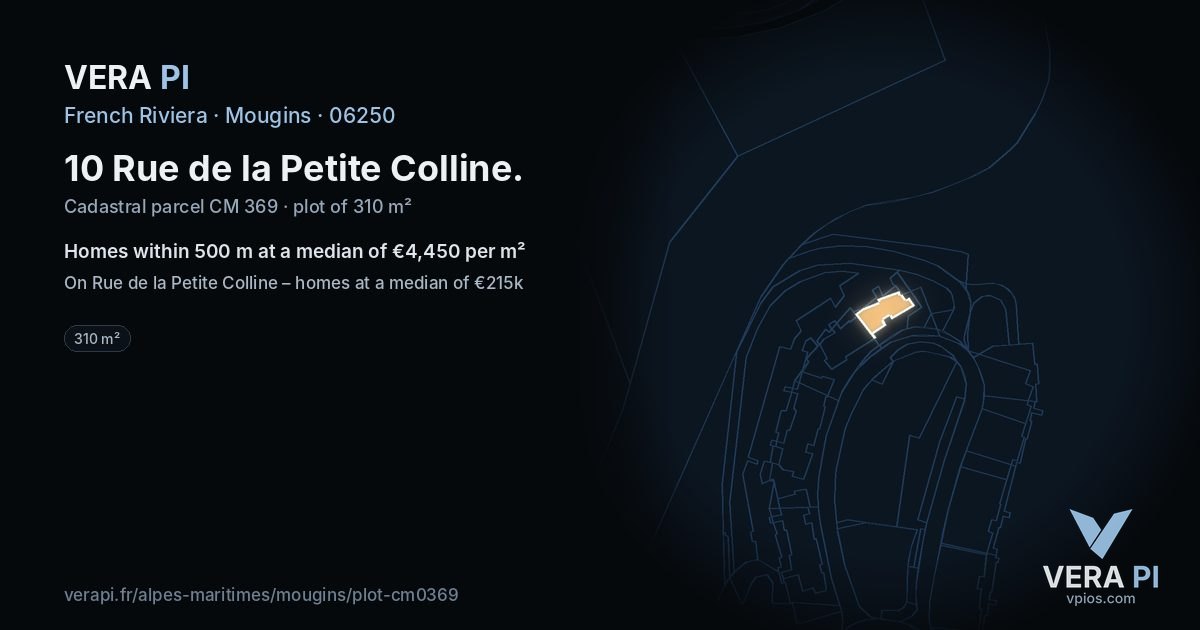 10 Rue de la Petite Colline, Mougins at night – the plot lit, the parcels around coloured by the prices near them