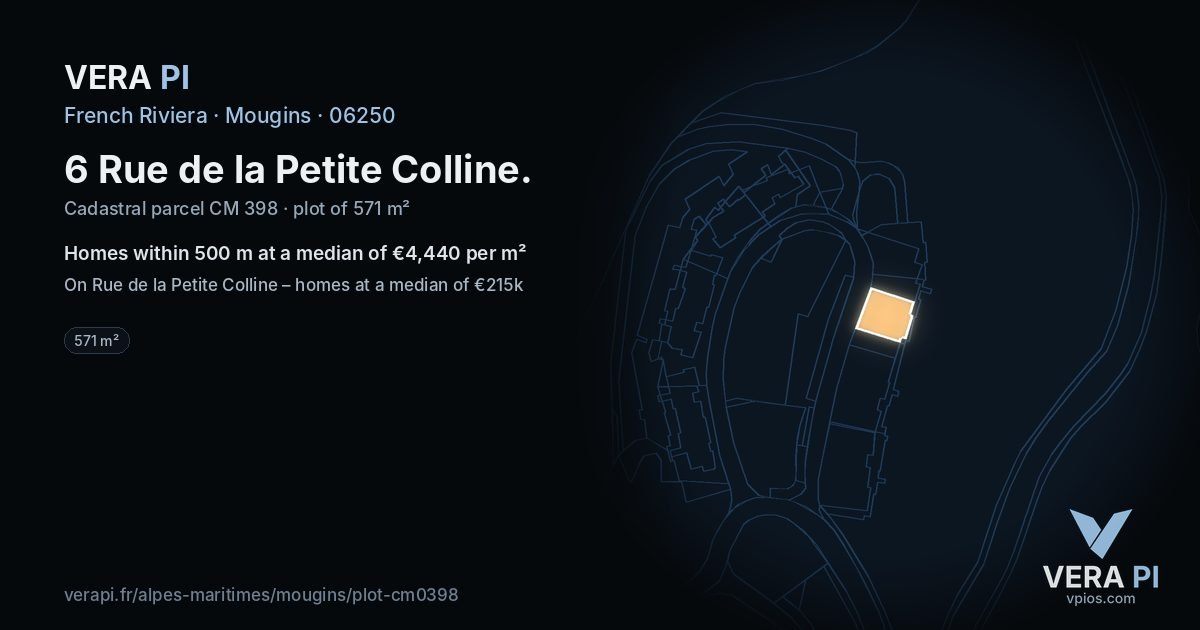 6 Rue de la Petite Colline, Mougins at night – the plot lit, the parcels around coloured by the prices near them