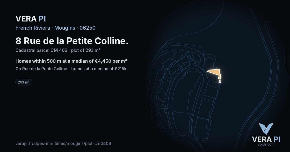 8 Rue de la Petite Colline, Mougins at night – the plot lit, the parcels around coloured by the prices near them