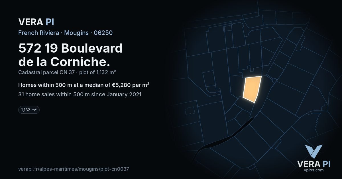 572 19 Boulevard de la Corniche, Mougins at night – the plot lit, the parcels around coloured by the prices near them