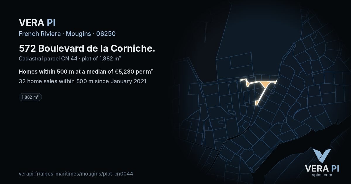 572 Boulevard de la Corniche, Mougins at night – the plot lit, the parcels around coloured by the prices near them