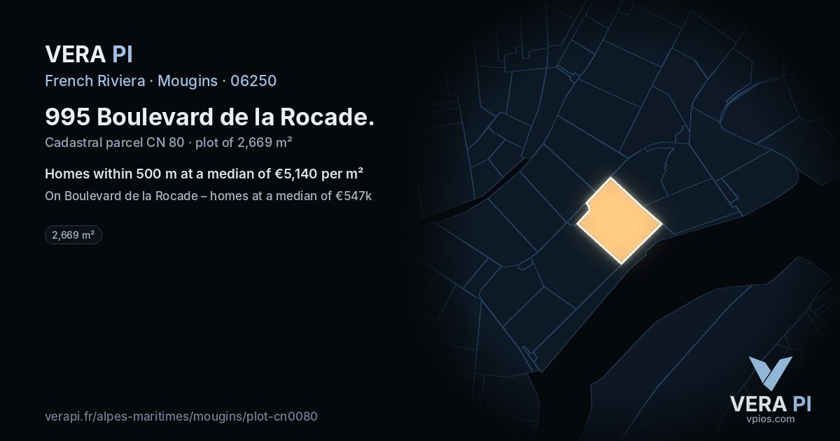 995 Boulevard de la Rocade, Mougins at night – the plot lit, the parcels around coloured by the prices near them