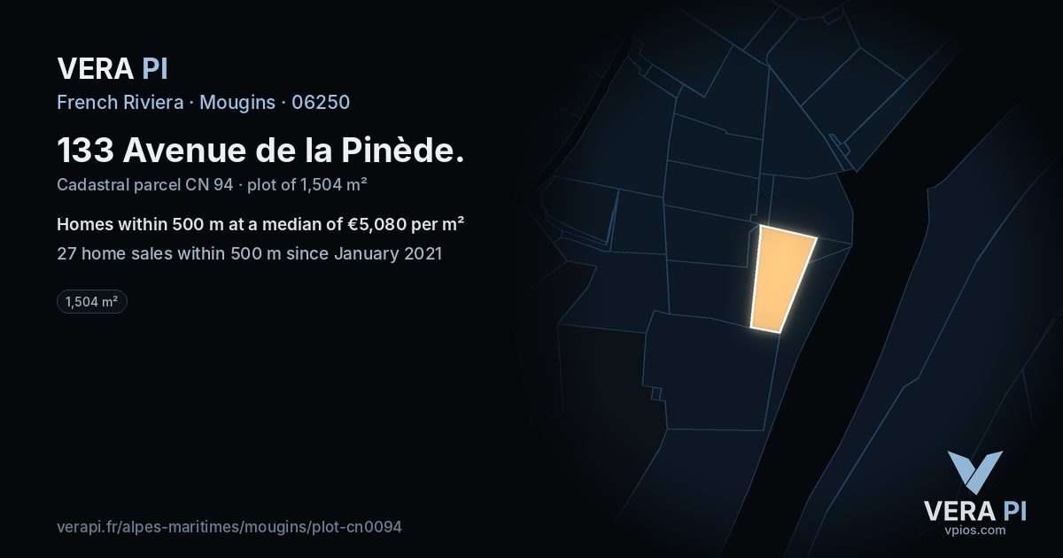 133 Avenue de la Pinède, Mougins at night – the plot lit, the parcels around coloured by the prices near them