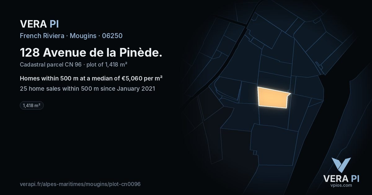 128 Avenue de la Pinède, Mougins at night – the plot lit, the parcels around coloured by the prices near them