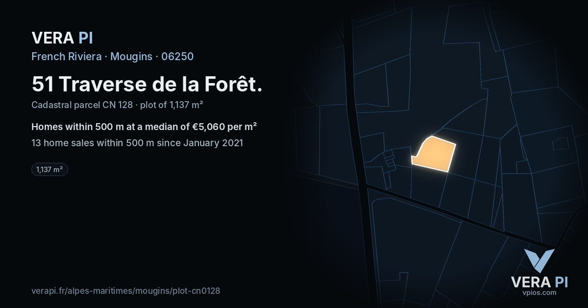 51 Traverse de la Forêt, Mougins at night – the plot lit, the parcels around coloured by the prices near them