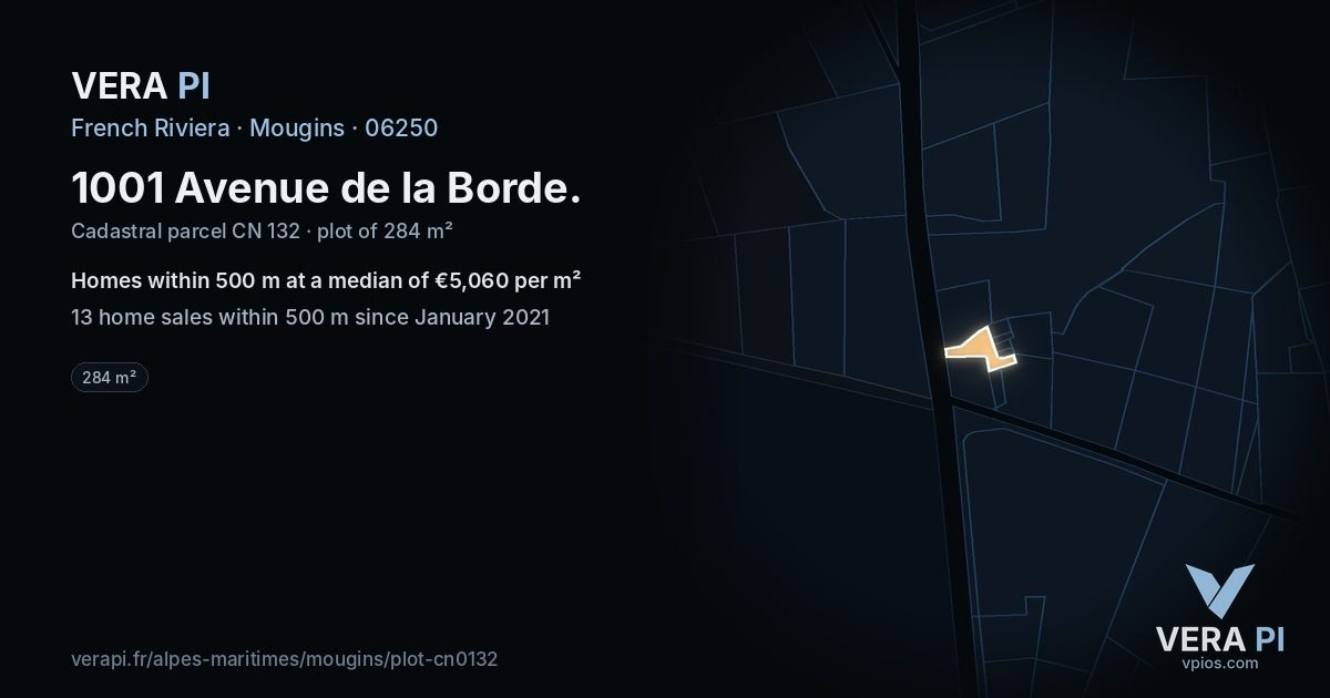 1001 Avenue de la Borde, Mougins at night – the plot lit, the parcels around coloured by the prices near them