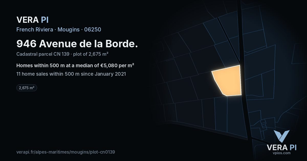 946 Avenue de la Borde, Mougins at night – the plot lit, the parcels around coloured by the prices near them
