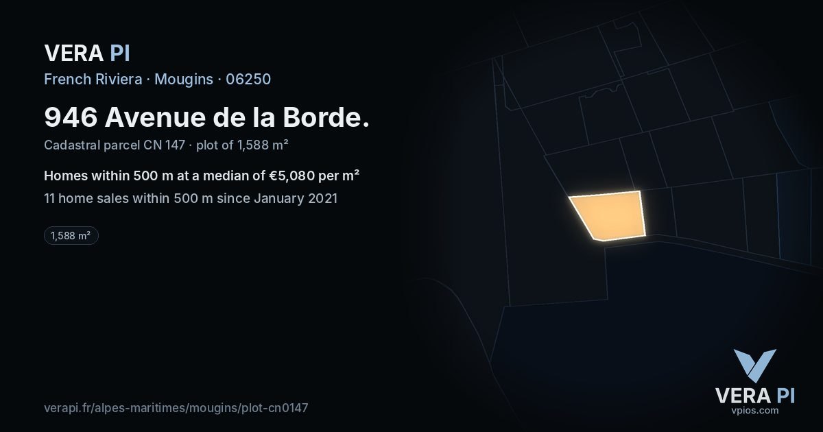 946 Avenue de la Borde, Mougins at night – the plot lit, the parcels around coloured by the prices near them