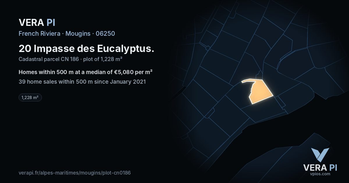 20 Impasse des Eucalyptus, Mougins at night – the plot lit, the parcels around coloured by the prices near them